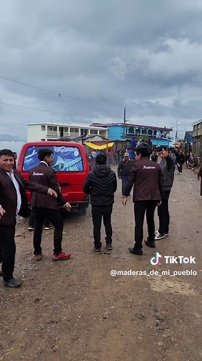 La vida de los marimbistas #marimba #sones #baile #cultural #guatemala