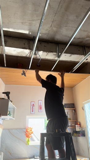 Minivlog: Paglagay ng Kisame sa Kusina - Day 1