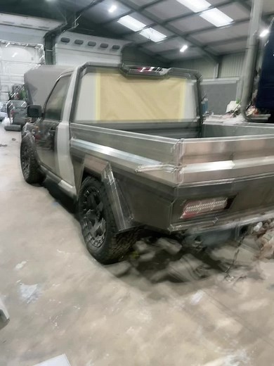 Discover the Ultimate Custom Land Rover Trayback 4x4 Ute