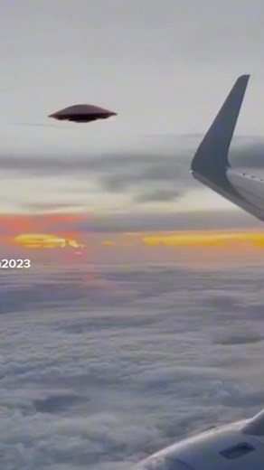 UFO 2023 Sighting: Sunset with Alien Sky