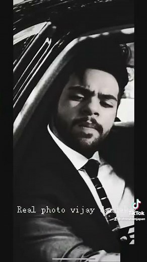 vijay dandekar real photo 1991 mumbai police story from song LUT Gaye Emraan Hashmi T-series