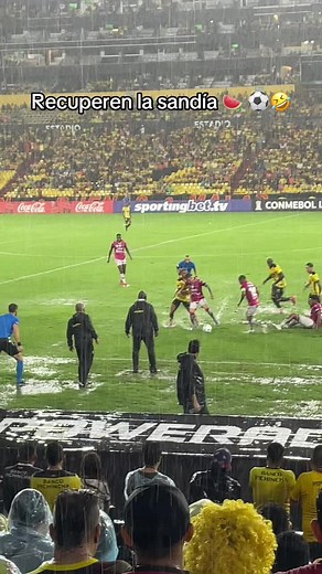 Barcelona vs Independiente: Humorous Recap Highlights