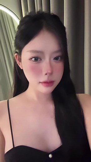 Makeup nhẹ nhàng cho cô gái phố