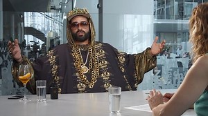 Mám 300 kilo a čtyři miliardy na kontě. Jsem sůl týhle země, říká raper Kapitán Demo