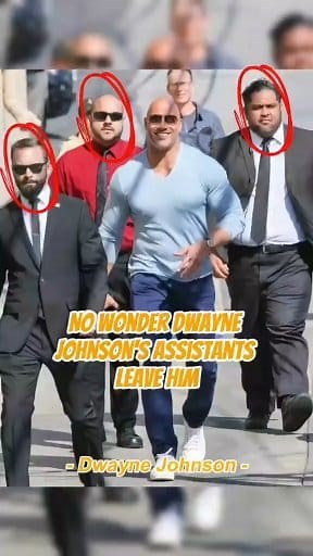 Omg...No wonder DWAYNE JOHNSON' S assistants leaves him regularly as they fail to follow 3 rules set by him ...😱🙄😳👏👍🙏 #hollywood #actor #DwayneJohnson #dwaynetherockjohnson #assistant #Rules #actorslife | Hollywood updates