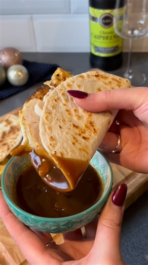 Morrisons | Fresh Food & Recipes on Instagram: "Need some inspo for your Christmas day leftovers?😋... Our festive tacos are a must for the twixmas season🌮🎄"