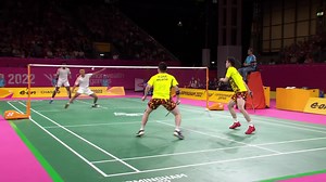Cool, calm and collected with this racket change 🏸. #CommonwealthGames #B2022 Birmingham 2022 | BWF — Badminton World Federation