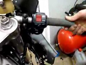 Thottle cables installed on the GSXR 750 WN