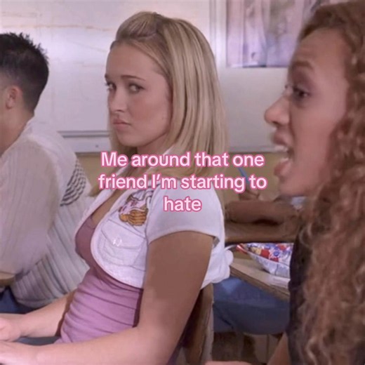 She thinks she’s all that #hate #bringiton #allornothing #haydenpanettiere #britneyallen