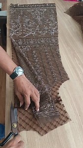 cutting the back tulle panel ✂️ #reelssewing #tailoringprocess | M Wildan