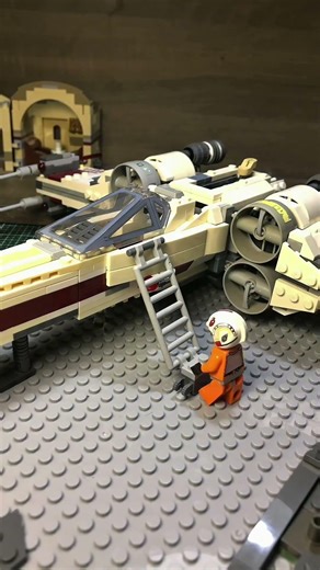 How to board an X-wing #lego #legominifigures #legostarwars #stopmotion #legostopmotion #shorts
