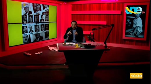 #Investigación | El Perro Amarillo denunció en su programa que Mario Canahuati, excanciller de la República, habría dicho que “Honduras no está a la venta, pero se puede prestar”, señalándolo como uno de los responsables de operar en nombre de las diez familias que se beneficiaron durante la narcodictadura. Benítez calificó esas acciones como un crimen de lesa patria y aseguró que Canahuati y su grupo “también son delincuentes”. “Les decimos a los hijos y a las hijas de esas familias que pregunt