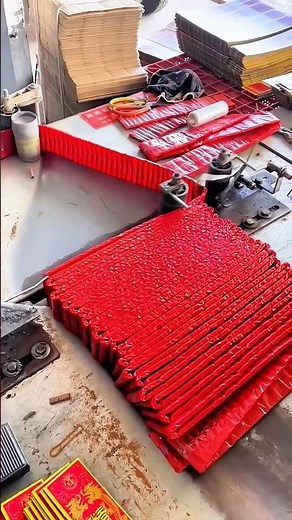 Firecracker packing machine: Quality tools and machinery enhance work efficiency