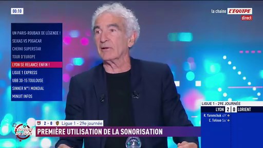 Benoît Bastien explique en direct pourquoi Lorient n'obtient pas un penalty face à Lyon - Foot - Lig