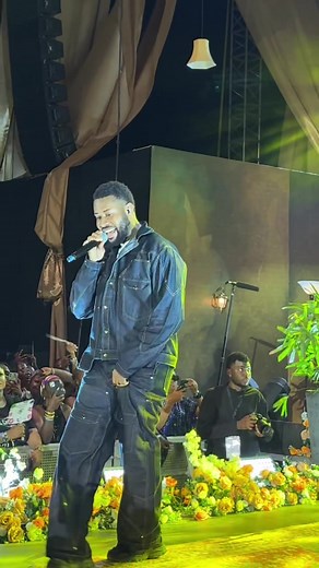 Limoblaze's Powerful Performance of ‘Jireh’ in Lagos