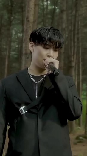 JB's Enchanting Performance in Nature's Canvas