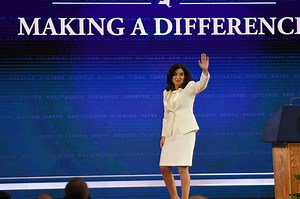 An outmigration crisis? Hochul's plan to keep people in New York.