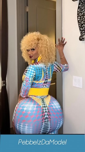 “Where The 💰🤑💵💸💴💶💳 $$$$$ At” about last night in my blue dress & blonde hair blondes have more fun. Want Summo Click Link In Bio ⬆️ #natashaoxpebbelz #pebbelzdamodel #model #reels #reelsinstagram # | Natasha Fitzgerald