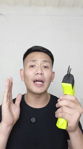 Effortless Cutting with 3.6V Rechargeable Electric Scissors