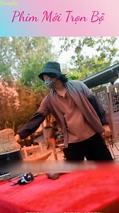 549K views · 12K reactions | Người đàn ông tay không nắm sắt nóng hơn 3000 độ#Reviewphimhay #Reviewphimchienthan #Reviewphimhaynhat | Arabic language Skills schools | Facebook