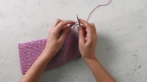 Purl Soho on Instagram: "We're casting on for our Double-Thick Pot Holder Knit-Along tomorrow! Be sure to sign up for the chance to win a $1,000 Purl Soho gift card, plus 20% off Sunshower Cotton, lots of tips and support, get-togethers, giveaways, and more! Before you begin, you may want to brush up on your cable cast on... We use it twice in this project: Once to get the yarn on the needles and once to create a little hanging loop. Follow our profile link to check out our new Cable Cast On Tut