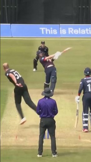 Sensational striking from Michael Jones 💥67 from Jonesy to finish off the innings 🌹 #RedRoseTogether