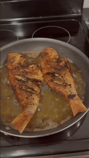 Golden. Crispy. Caribbean-seasoned 🌊🔥Haitian fried red snapper done right! #cooking