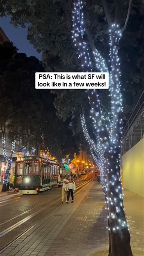 Comment a 🎄if you’re ready! Hot coca, fuzzy sweaters, and all things holiday… say less ✨ #SFBucketList #SF | San Francisco Bucket List