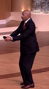 Steve Harvey Puts His Twerking Skills to the Test