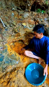 1.3M views · 10K reactions | Discovery of a gold trail in a scary...
