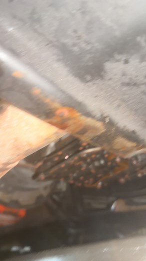 Well my truck needs a new transmission or a rebuild. This sucks but hopefully it’s the last of the big purchases for the truck. #mechanic #project #love #chevrolet #smallblock #transmissiom #700r4 #rebuild #fix #sucks #money #ai | Meli Automotive