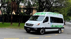 JAC lança 1ª van elétrica de passageiros do país; veja impressões