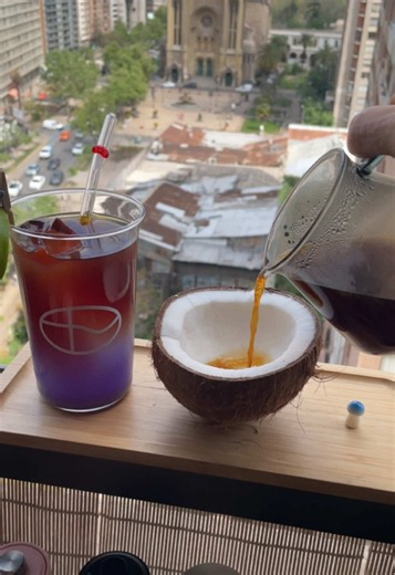 Cafecito en Coco: cómo preparar café en coco paso a paso