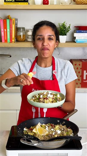 Dinner doesn’t have to be complicated when you’ve got our One-Pot Lamb and Zucchini Couscous 🌿✨ Ready in just 20 minutes, this dish brings tender lamb, sun-dried tomatoes, and fluffy couscous together in one pan. | Hello Chef