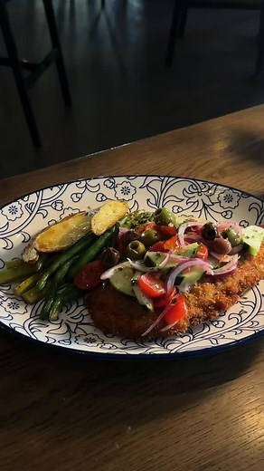 Here at The Italian Daughter, our dishes are fresh, vibrant, and always authentic. Crafted using high-quality ingredients that are locally sourced and imported from Italy, we hope to bring a taste of Italy to your table, with every bite. Come see why ingredients make all the difference. 💙 | The Italian Daughter