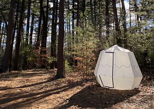 Bistable pop-up structures inspired by origami