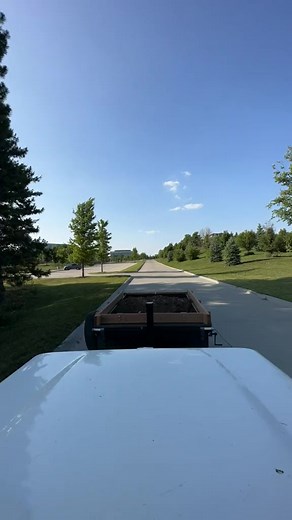 26K views · 239 reactions | It's #TrailerTuesday and it's all about the power and versatility of the GST Single Axel Telescopic Dump Trailer! 朗 Check out Nele backing up his #DCTrailer while using the 3-Way Gate and 3-stage heavy-duty telescopic cylinder to get the job done!  #DiamondC #DumpTrailer #DoWork | Diamond C Trailers | Facebook