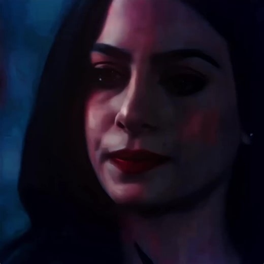 𝘌𝘳𝘢 𝘵𝘶𝘥𝘰 𝘮𝘦𝘯𝘵𝘪𝘳𝘢?, 𝘷𝘤 𝘯𝘶𝘯𝘤𝘢 𝘮𝘦 𝘢𝘮𝘰𝘶 𝘥𝘦 𝘷𝘦𝘳𝘥𝘢𝘥𝘦?, 𝘰𝘴 𝘯𝘰𝘴𝘴𝘰𝘴 𝘣𝘦𝘪𝘫𝘰𝘴, 𝘢 𝘯𝘰𝘴𝘴𝘢𝘴 𝘥𝘦𝘤𝘭𝘢𝘳𝘢𝘤̧𝘰̃𝘦𝘴 𝘥𝘦 𝘢𝘮𝘰𝘳, 𝘯𝘰𝘴𝘴𝘰𝘴 𝘢𝘣𝘳𝘢𝘤̧𝘰𝘴- eu falo totalmente indignada, sentindo uma dor no peito, uma tristeza tão profunda. 𝘚𝘪𝘮 𝘩𝘦𝘢𝘳𝘵, 𝘦𝘳𝘢 𝘵𝘶𝘥𝘰 𝘶𝘮𝘢 𝘮𝘦𝘯𝘵𝘪𝘳𝘢, 𝘰𝘴 𝘯𝘰𝘴𝘴𝘰𝘴 𝘣𝘦𝘪𝘫𝘰𝘴, 𝘦𝘳𝘢𝘮 𝘧𝘢𝘭𝘴𝘰𝘴, 𝘢𝘴 𝘥𝘦𝘤𝘭𝘢𝘳𝘢𝘤̧𝘰̃𝘦𝘴 𝘦𝘳𝘢𝘮 𝘧𝘢𝘭𝘢𝘴 𝘮𝘦𝘯𝘵𝘪𝘳𝘰𝘴𝘢𝘴, 𝘯𝘰𝘴𝘴𝘰𝘴 𝘢𝘣𝘳𝘢𝘤̧𝘰𝘴