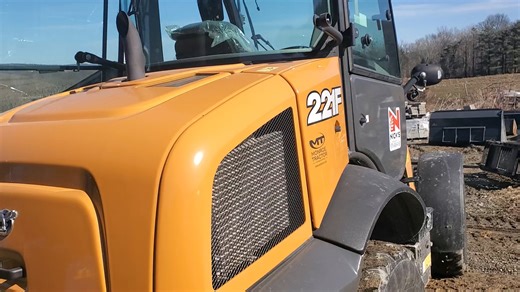 Case 221F Wheel Loader - Video 1