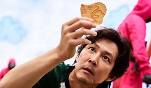 The Rise of K-Dramas: How K-Dramas Took The World By Storm | 'Squid Game', 'Crash Landing on You' & More - Hollywood Insider