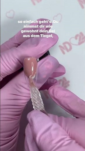 Perfekt zum blasenfreien Modellieren mit Gel #gelpinsel #naildesign #nd24 #gelnails #aufbaugel
