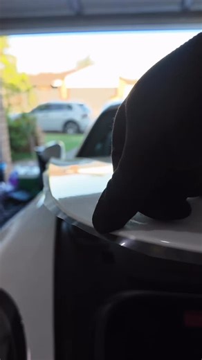 Edge tucking Does your PPF installer do it? Most will nowadays, but it’s best to double check. It helps with integrity and longevity of the install, and is much harder to tamper with | EDM Detailing