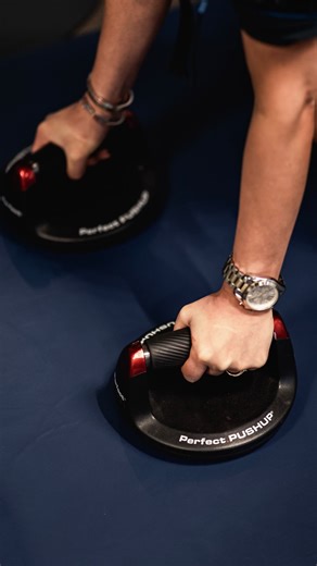 Body Training Studio Leuven | EMS on Instagram: "Body Training Studio — A new way to train ⚡ Discover a unique training experience combining EMS technology and private coaching! Through electromyostimulation, a scientifically proven and medically certified technology, your muscles are deeply activated by controlled electrical impulses. Paired with personal coaching, our approach delivers optimal training for long-lasting and visible results, perfectly tailored to your goals. ⏱ Save time 🔥 Fat b