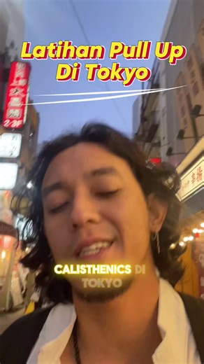 enak juga pull up di jepang. . biar gk dikira yakuza gue pake lengan panjang @Whittaker Official