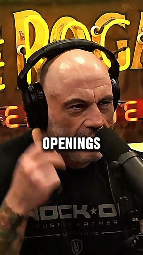 DC & Rogan Praise Do Bronx 👑 #charlesoliveira #mma #jre