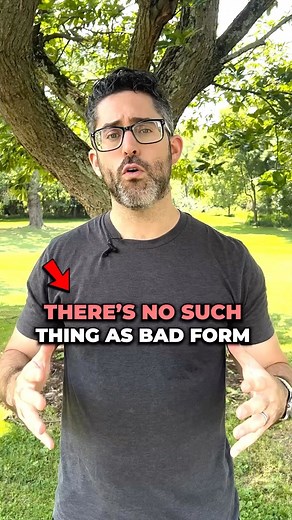 Good” and “bad” exercise form doesn’t exist ‌ ___ #barbellrehab #powerlifting #strength #benchpress #squat #personltrainer #physiotherapist #personaltraining #physiotherapy #exerciseform #performance | Barbell Rehab