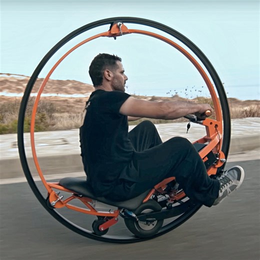 Inventor Builds a Self-Balancing Electric Monowheel from Scratch