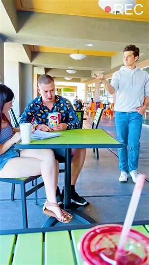 Magic tricks tutorial 😱🤯 Magic tricks magician tutorial revealed by Brice magic 🪄 #magictrick #magician #tutorial