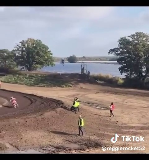 ReggieRocket52 (@reggierocket52)’s videos with original sound - Waissy