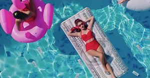 ESTRENO: "Swipe Dat", Malu Trevejo